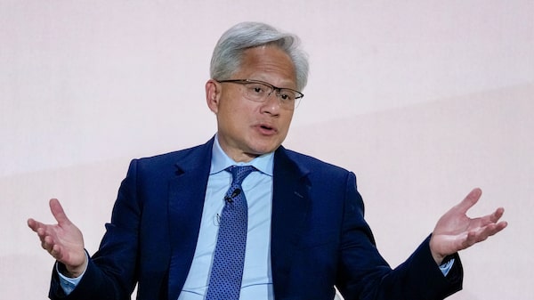 Nvidia suspendería el suministro de chips a empresas que desarrollen IA insegura, dice Jensen Huang Nvidia suspendería el suministro de chips a empresas que desarrollen IA insegura, dice Jensen Huang