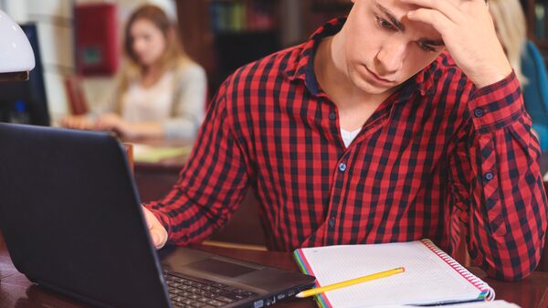 Fewer Latinos Enrolling In College Courses In the US Fewer Latinos Enrolling In College Courses In the US