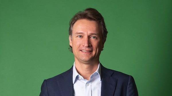 El CEO de Heineken deja el cargo en medio de caída de ventas y presión de los mercados El CEO de Heineken deja el cargo en medio de caída de ventas y presión de los mercados