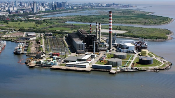 Enel vende sus activos de generación de energía en Argentina a Central Puerto Enel vende sus activos de generación de energía en Argentina a Central Puerto