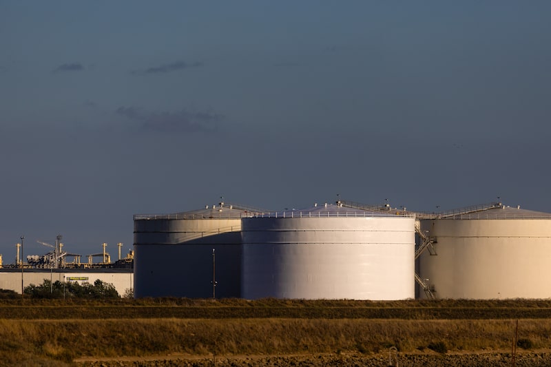 The Seapeak Meridian LNG Tanker At Grain LNG Terminal The Seapeak Meridian LNG Tanker At Grain LNG Terminal