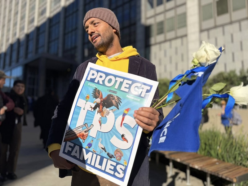Familias tepesianas afuera de la Corte del Noveno Circuito desde San Francisco, California, el 18 de noviembre de 2025. Familias tepesianas afuera de la Corte del Noveno Circuito desde San Francisco, California, el 18 de noviembre de 2025.