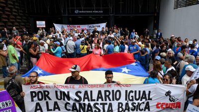Maduro aumenta salário mínimo da Venezuela em 30% antes das eleições Maduro aumenta salário mínimo da Venezuela em 30% antes das eleições