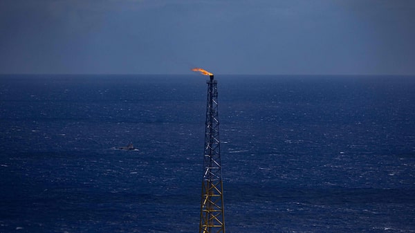 Produção da Petrobras cresce 16% no 1º trimestre; venda de derivados sobe 2,9% Produção da Petrobras cresce 16% no 1º trimestre; venda de derivados sobe 2,9%