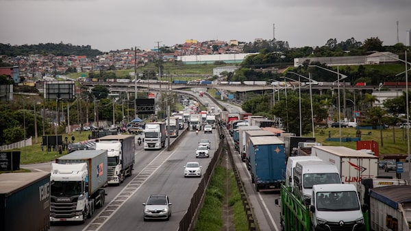 Expansão maior da economia acelera importação de diesel, diz consultoria Expansão maior da economia acelera importação de diesel, diz consultoria