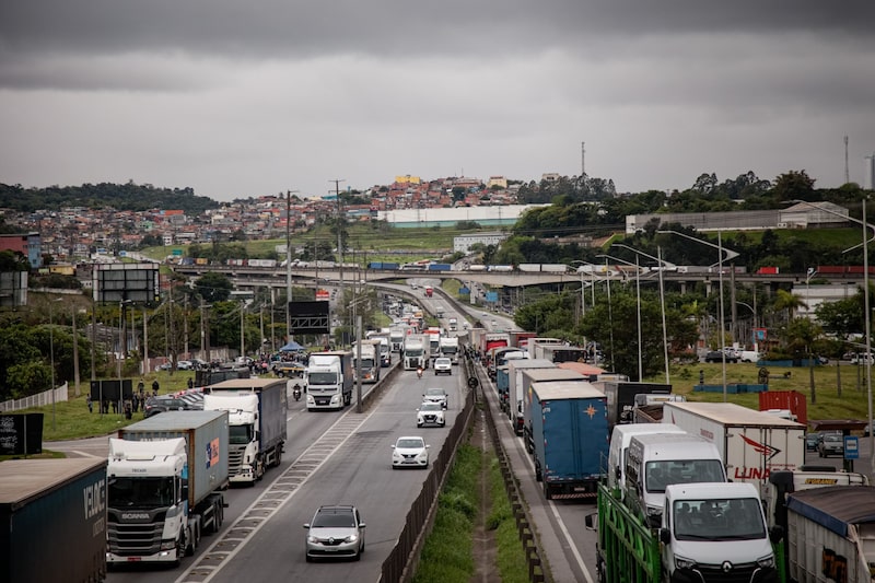 Montadoras de veículos pesados querem estímulos federais para estimular as vendas (Foto: Tuane Fernandes/Bloomberg) Montadoras de veículos pesados querem estímulos federais para estimular as vendas (Foto: Tuane Fernandes/Bloomberg)