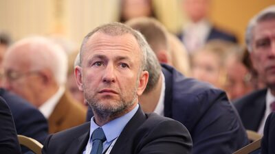 Bilionário russo de fertilizantes busca ajuda na África para amenizar sanções Bilionário russo de fertilizantes busca ajuda na África para amenizar sanções