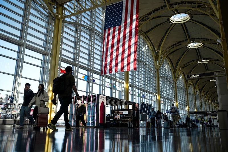 Viajeros en el Ronald Reagan Washington National Airport, en Arlington, Virginia. Foto: Graeme Sloan/Bloomberg Viajeros en el Ronald Reagan Washington National Airport, en Arlington, Virginia. Foto: Graeme Sloan/Bloomberg