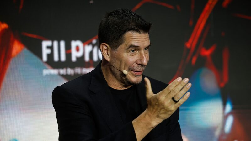 Projetos em LatAm têm melhor eficiência de capital, mas faltam recursos, diz Claure Projetos em LatAm têm melhor eficiência de capital, mas faltam recursos, diz Claure