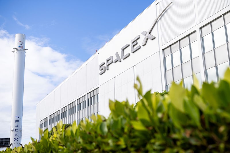 SpaceX SpaceX
