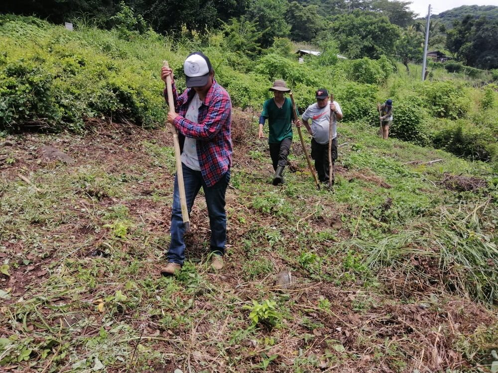 Jornada en la Escuela Agroecológica Tutalyu de Fecoracen. Jornada en la Escuela Agroecológica Tutalyu de Fecoracen.