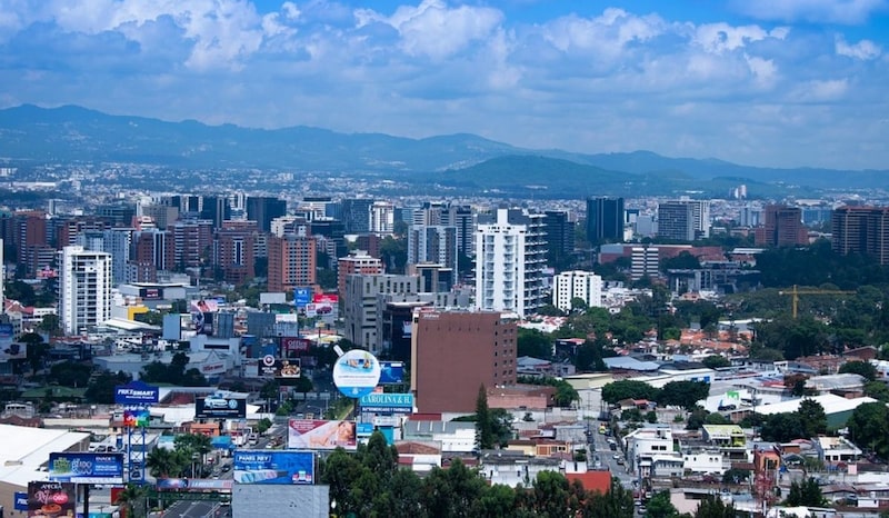 La macroeconomía del pais es una de las más estables de la región. La macroeconomía del pais es una de las más estables de la región.