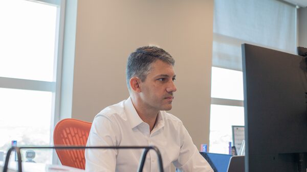 Casas Bahia amplia fluxo de caixa no 1º tri e CEO diz: vamos fazer o que dá lucro Casas Bahia amplia fluxo de caixa no 1º tri e CEO diz: vamos fazer o que dá lucro