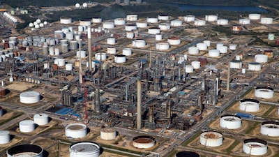 ExxonMobil mejora márgenes de refino y suma US$700 millones a sus ganancias trimestrales ExxonMobil mejora márgenes de refino y suma US$700 millones a sus ganancias trimestrales