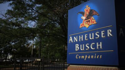 Cervejaria AB InBev, dona da Ambev, faz demissões nos Estados Unidos Cervejaria AB InBev, dona da Ambev, faz demissões nos Estados Unidos