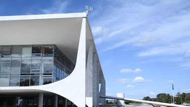 Faria Lima volta o foco para as eleições e gestores veem disputa presidencial acirrada Faria Lima volta o foco para as eleições e gestores veem disputa presidencial acirrada