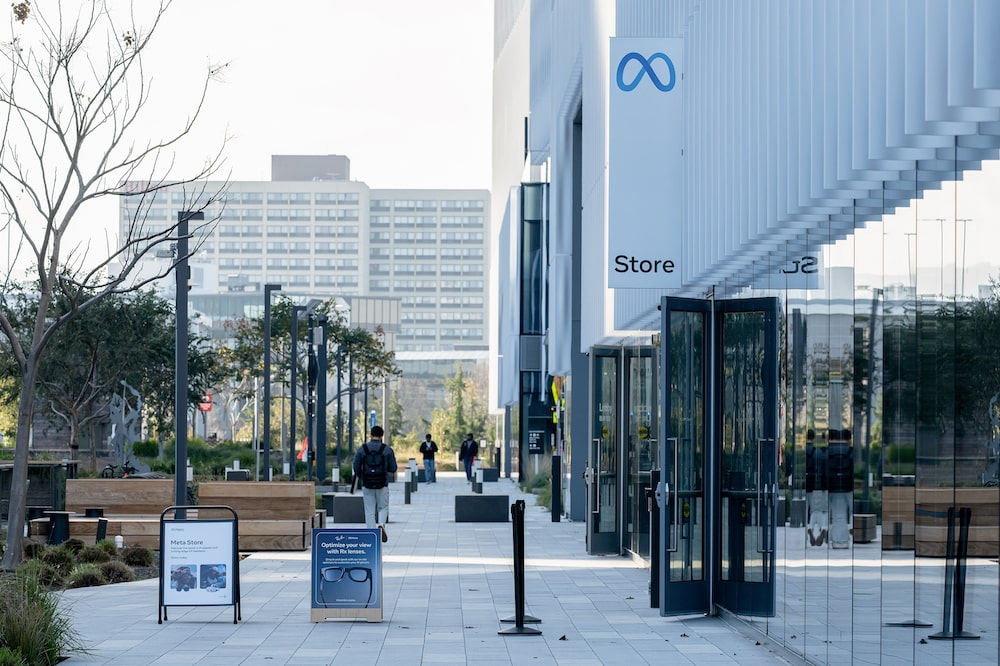 Meta store Meta store