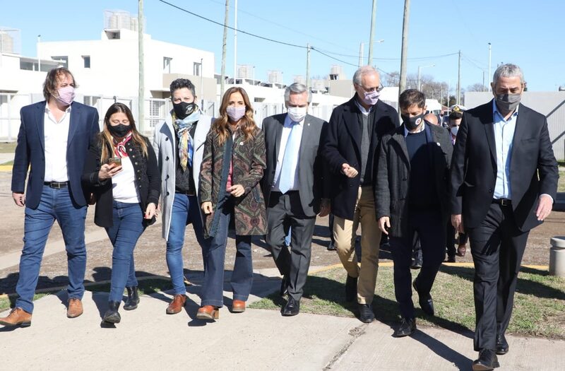 El Presidente estuvo acompañado por Kicillof y los precandidatos a diputados nacionales El Presidente estuvo acompañado por Kicillof y los precandidatos a diputados nacionales