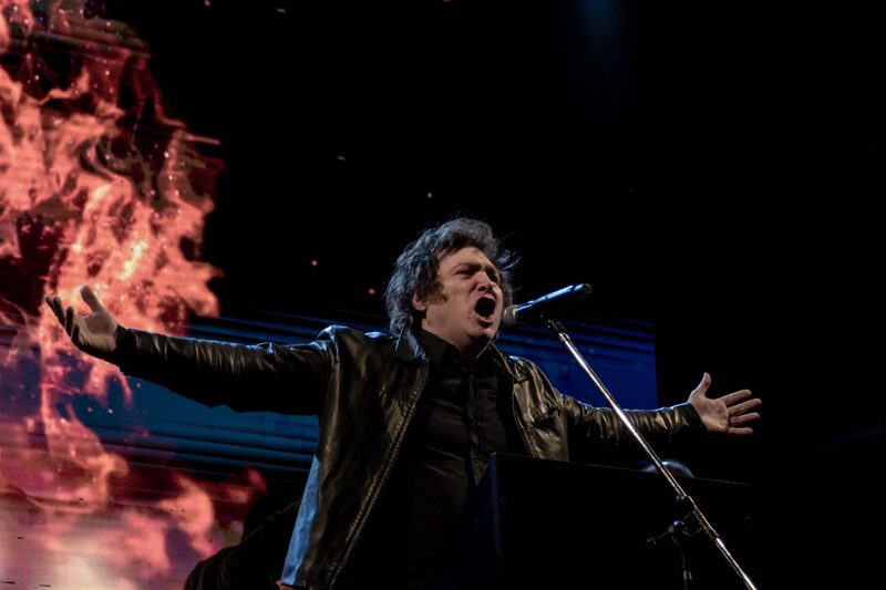 Javier Milei habla durante un acto de campaña en Buenos Aires el 6 de noviembre de 2021.Fotógrafo: Anita Pouchard Serra/Bloomberg Javier Milei habla durante un acto de campaña en Buenos Aires el 6 de noviembre de 2021.Fotógrafo: Anita Pouchard Serra/Bloomberg