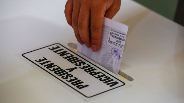 Los guatemaltecos esperan los resultados de la segunda vuelta Los guatemaltecos esperan los resultados de la segunda vuelta