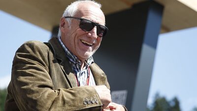 Fundador da Red Bull recebeu R$ 4,4 bilhões em dividendos antes de morrer Fundador da Red Bull recebeu R$ 4,4 bilhões em dividendos antes de morrer