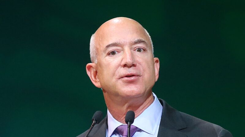 Para Jeff Bezos, só ‘inventores’ estão imunes ao impacto da IA no mercado de trabalho Para Jeff Bezos, só ‘inventores’ estão imunes ao impacto da IA no mercado de trabalho
