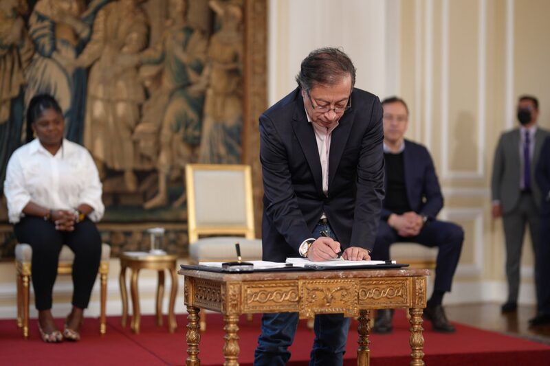 tributaria, con lo que se promulga como Ley de la República tributaria, con lo que se promulga como Ley de la República