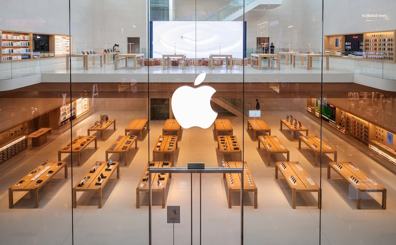 KUALA LUMPUR, MALAYSIA - JUNE 20: A general view inside the new Apple store at the Tun Razak Exchange (TRX) on June 20, 2024, in Kuala Lumpur, Malaysia. Apples first retail location in Malaysias capital, Kuala Lumpur, officially opens on June 22, 2024, at The Exchange TRX, offering a full lineup of products and services, support from over 160 team members, and sessions with local creatives, marking its sixth store in Southeast Asia and further expanding its presence in the region. (Photo by Annice Lyn/Getty Images) KUALA LUMPUR, MALAYSIA - JUNE 20: A general view inside the new Apple store at the Tun Razak Exchange (TRX) on June 20, 2024, in Kuala Lumpur, Malaysia. Apples first retail location in Malaysias capital, Kuala Lumpur, officially opens on June 22, 2024, at The Exchange TRX, offering a full lineup of products and services, support from over 160 team members, and sessions with local creatives, marking its sixth store in Southeast Asia and further expanding its presence in the region. (Photo by Annice Lyn/Getty Images)