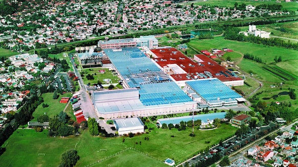 Fate cierra su planta en Argentina y anuncia el despido de más de 900 trabajadores Fate cierra su planta en Argentina y anuncia el despido de más de 900 trabajadores