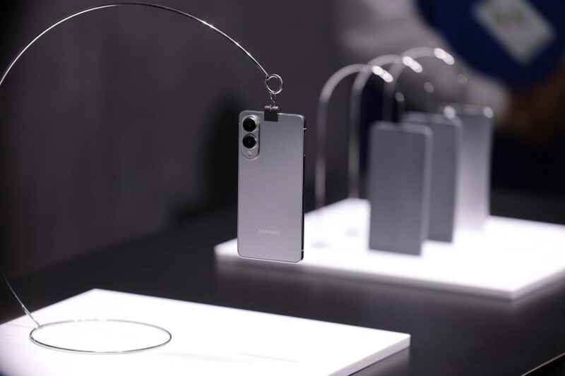 Samsung Galaxy S25 Edge Samsung Galaxy S25 Edge