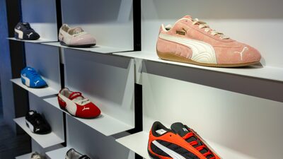 Gigante chinesa Anta Sports avalia oferta pela Puma, dizem fontes Gigante chinesa Anta Sports avalia oferta pela Puma, dizem fontes