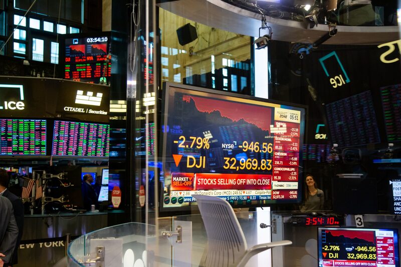 As saídas de fundos de títulos atingiram US$ 12,3 bilhões, apesar de acréscimos para títulos do Tesouro americano As saídas de fundos de títulos atingiram US$ 12,3 bilhões, apesar de acréscimos para títulos do Tesouro americano