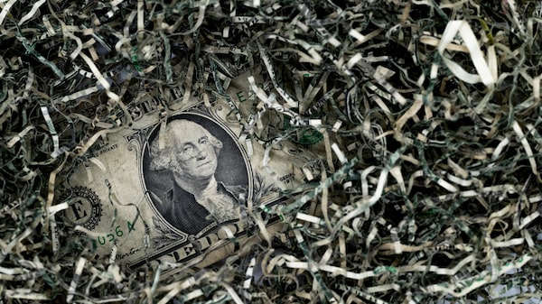 Valor del peso mexicano: ¿A quiénes y en qué beneficia que el dólar baje? Valor del peso mexicano: ¿A quiénes y en qué beneficia que el dólar baje?