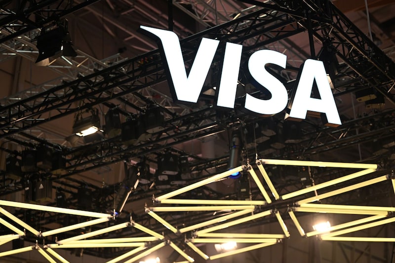 El logotipo de Visa Inc. en la Web Summit de Lisboa, celebrada en Lisboa (Portugal), el martes 12 de noviembre de 2024. El logotipo de Visa Inc. en la Web Summit de Lisboa, celebrada en Lisboa (Portugal), el martes 12 de noviembre de 2024.