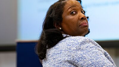 Batalha legal: Lisa Cook processa Trump por tentar forçar sua demissão do Fed Batalha legal: Lisa Cook processa Trump por tentar forçar sua demissão do Fed