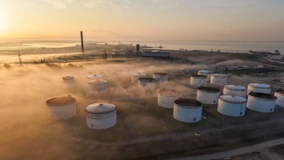 ¿Petróleo a US$100? Guerra en Irán impulsa previsiones para el próximo año ¿Petróleo a US$100? Guerra en Irán impulsa previsiones para el próximo año