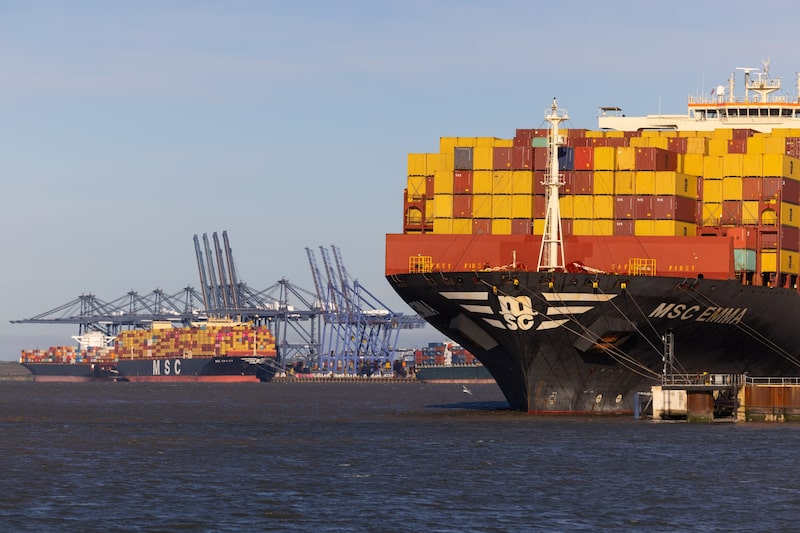 Buques portacontenedores atracados en el puerto de Felixstowe, en Felixstowe (Reino Unido). Fotógrafo: Chris Ratcliffe/Bloomberg Buques portacontenedores atracados en el puerto de Felixstowe, en Felixstowe (Reino Unido). Fotógrafo: Chris Ratcliffe/Bloomberg