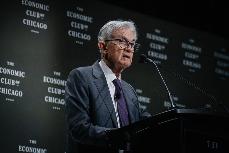 Trump dice que no tiene intención de despedir al presidente de la Fed, Jerome Powell. Trump dice que no tiene intención de despedir al presidente de la Fed, Jerome Powell.