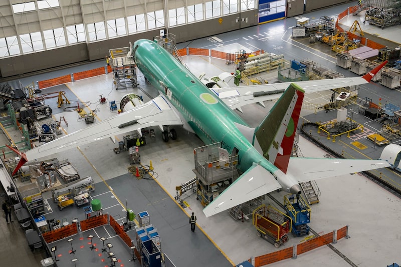 Los planes de Boeing para recortar personal fueron informados anteriormente por una filial de NBC en Seattle, pero no incluyeron el número específico de empleos. Fotógrafo: David Ryder/Bloomberg. Los planes de Boeing para recortar personal fueron informados anteriormente por una filial de NBC en Seattle, pero no incluyeron el número específico de empleos. Fotógrafo: David Ryder/Bloomberg.