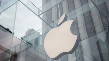 Apple lanza nuevos productos y supera los US$5 billones, pero Wall Street duda de su crecimiento Apple lanza nuevos productos y supera los US$5 billones, pero Wall Street duda de su crecimiento