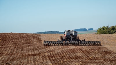 AGCO vê Brasil como motor de crescimento apesar de cautela em 2026, diz diretor AGCO vê Brasil como motor de crescimento apesar de cautela em 2026, diz diretor