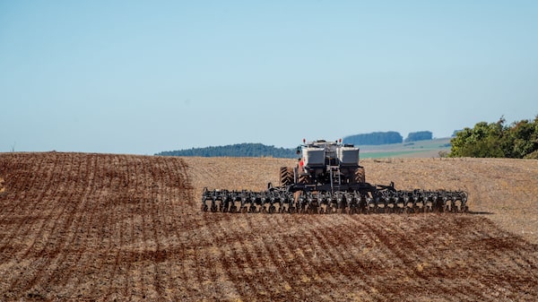 AGCO vê Brasil como motor de crescimento apesar de cautela em 2026, diz diretor AGCO vê Brasil como motor de crescimento apesar de cautela em 2026, diz diretor