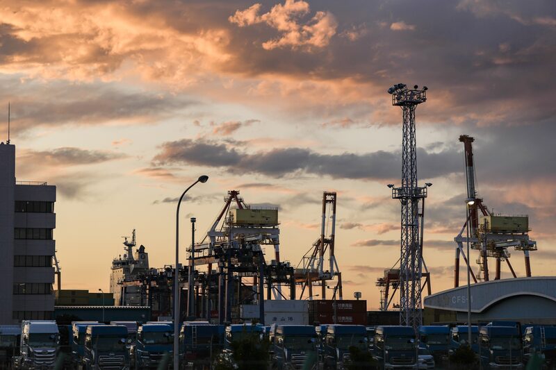 Las exportaciones de Japón disminuyeron en julio y agosto, con una caída especialmente pronunciada en los envíos a Estados Unidos.
Fotógrafo: Toru Hanai/Bloomberg
Las exportaciones de Japón disminuyeron en julio y agosto, con una caída especialmente pronunciada en los envíos a Estados Unidos.
Fotógrafo: Toru Hanai/Bloomberg