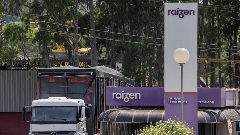 Lula se reuniu com Cosan, Shell e BTG para tratar de crise da Raízen, dizem fontes Lula se reuniu com Cosan, Shell e BTG para tratar de crise da Raízen, dizem fontes