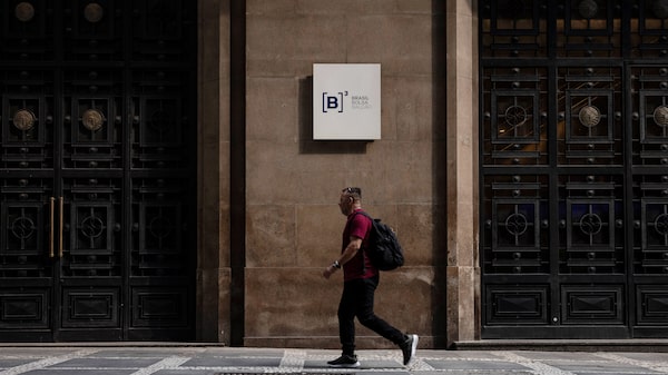 Fluxo de investimento estrangeiro gera aumento nas negociações de ações no Brasil Fluxo de investimento estrangeiro gera aumento nas negociações de ações no Brasil