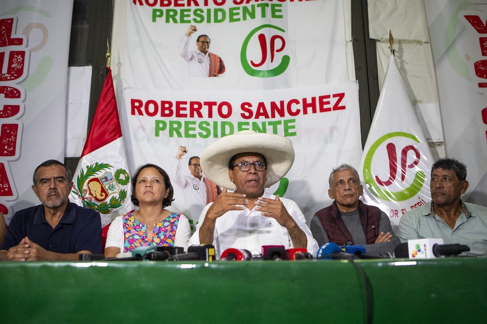 Peruvians Vote In General Elections Peruvians Vote In General Elections