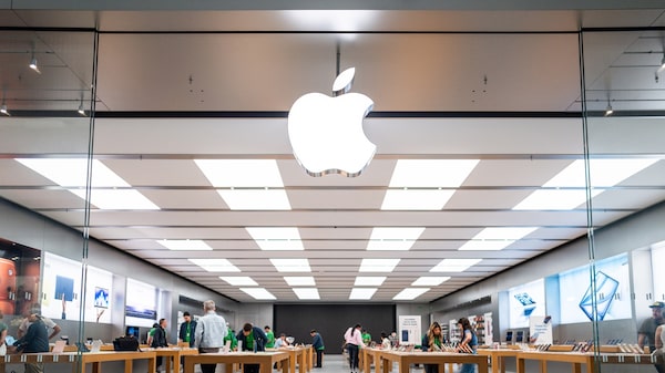 iPhone dobrável de mais de US$ 2.000 levou uma década para sair do papel na Apple iPhone dobrável de mais de US$ 2.000 levou uma década para sair do papel na Apple