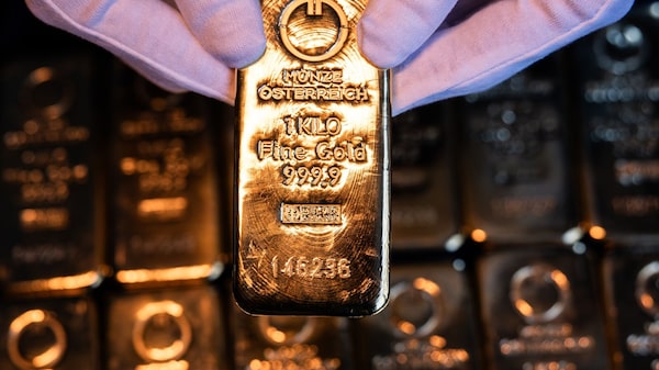 El oro sube mientras la demanda de refugio se refuerza ante posibles recortes de la Fed El oro sube mientras la demanda de refugio se refuerza ante posibles recortes de la Fed