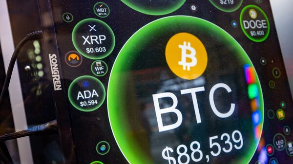 Bitcoin é o novo ouro? Criptomoeda se descola de ações tech e sobe 20% em duas semanas Bitcoin é o novo ouro? Criptomoeda se descola de ações tech e sobe 20% em duas semanas