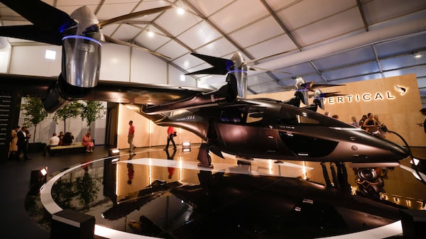Vertical, empresa de taxis aéreos, interrumpe pruebas de vuelo tras un choque Vertical, empresa de taxis aéreos, interrumpe pruebas de vuelo tras un choque